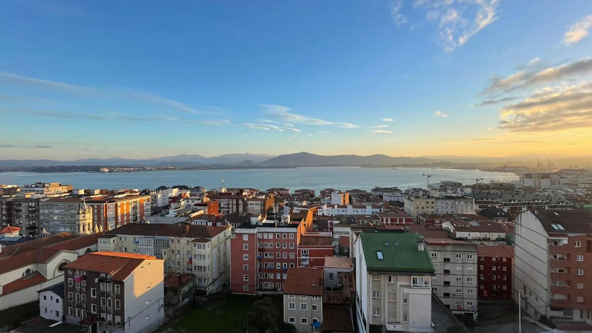 Vistas A La Bahia En Pleno Centro Apartment Santander