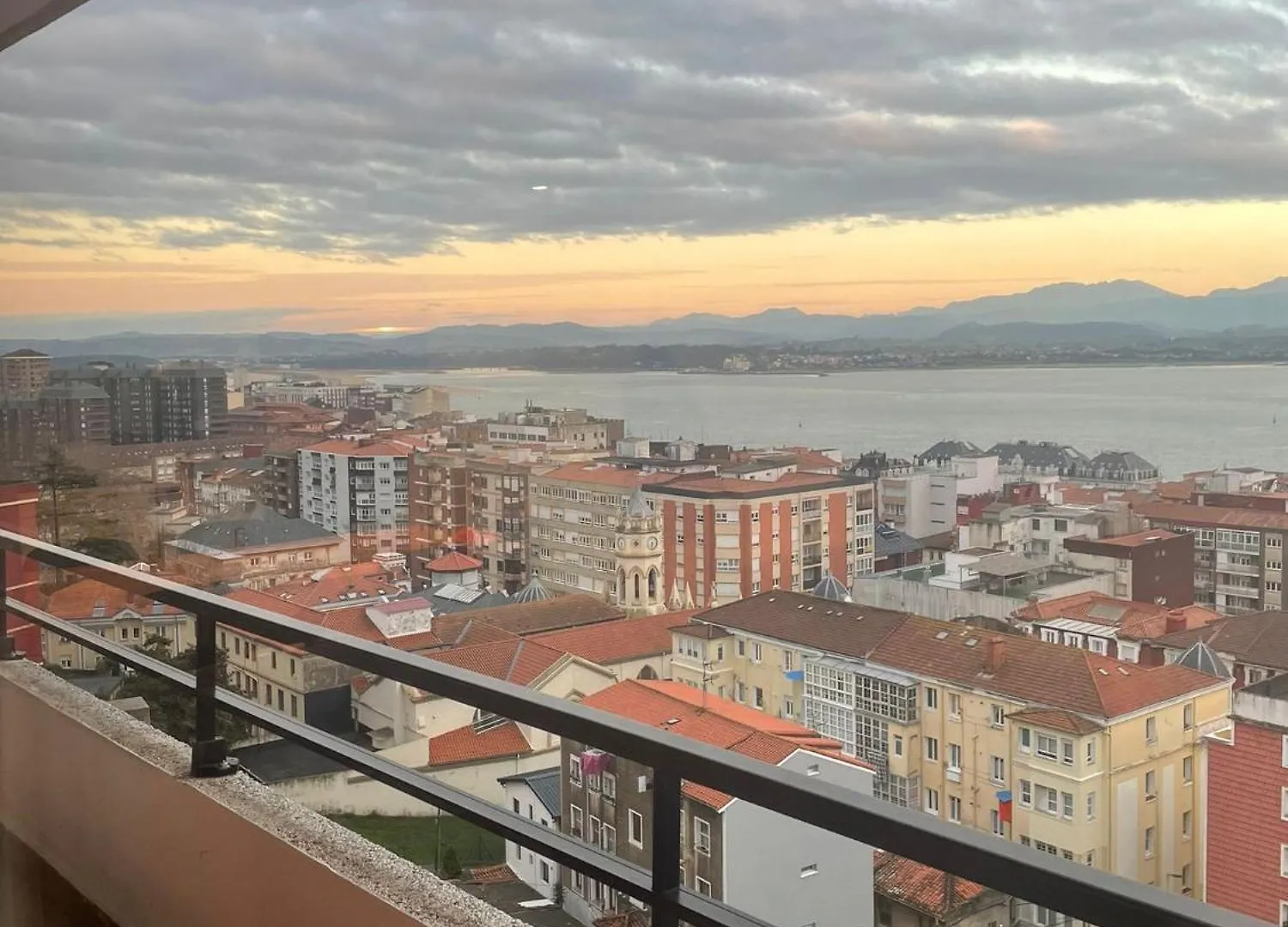 Vistas A La Bahia En Pleno Centro Apartment Santander